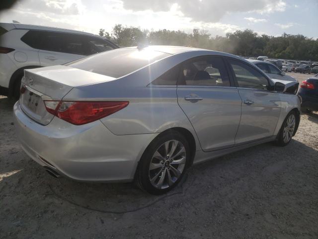 Photo 3 from auction – 2012 HYUNDAI SONATA SE with VIN 5NPEC4AC6CH466794