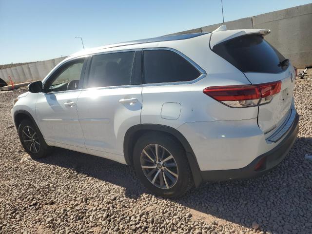 Zdjęcie 2 z aukcji – 2017 TOYOTA HIGHLANDER z VIN 5TDJZRFH5HS421409