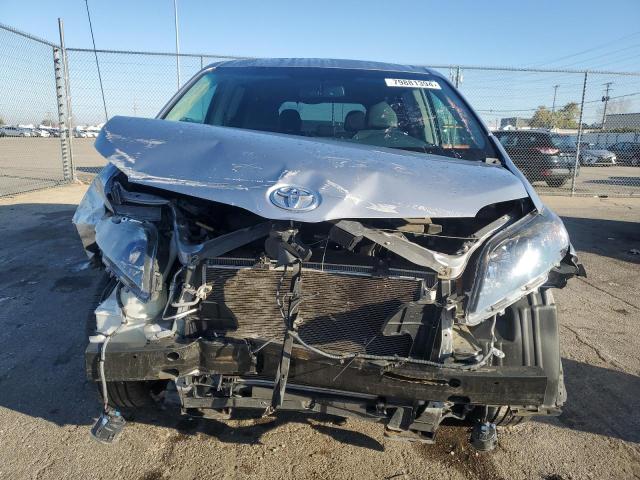 Photo 5 from auction – 2012 TOYOTA SIENNA with VIN 5TDXK3DC8CS274790