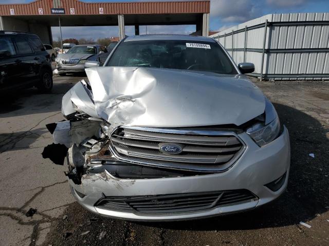Photo 5 from auction – 2017 FORD TAURUS SEL with VIN 1FAHP2E82HG102689