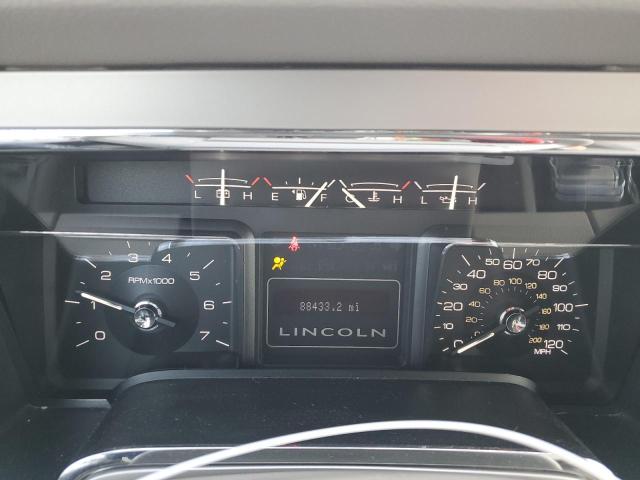 Photo 9 from auction – 2010 LINCOLN NAVIGATOR with VIN 5LMJJ2J52AEJ11170