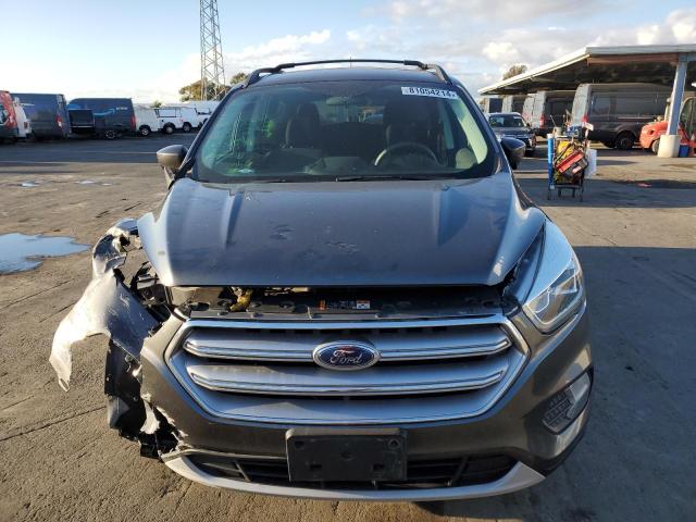 Photo 5 from auction – 2017 FORD ESCAPE SE with VIN 1FMCU0GD5HUB53628