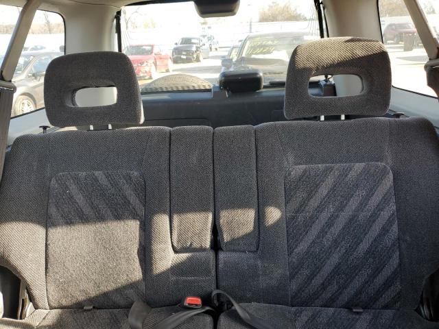 Photo 10 from auction – 2000 HONDA CR-V LX with VIN JHLRD1845YC050463