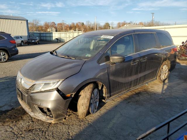 HONDA ODYSSEY LX 2018 with VIN 5FNRL6H26JB095836 - Photo from auction