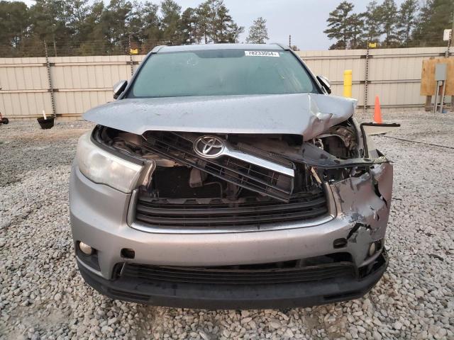 Photo 5 from auction – 2016 TOYOTA HIGHLANDER with VIN 5TDKKRFH6GS123300