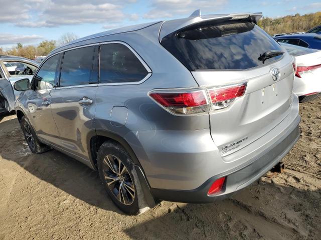 Photo 2 from auction – 2016 TOYOTA HIGHLANDER with VIN 5TDJKRFH5GS306358