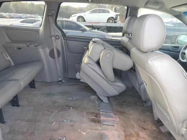 Photo 11 from auction – 2005 TOYOTA SIENNA CE with VIN 5TDZA23C35S252271