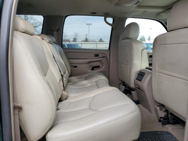 Photo 11 from auction – 2004 CHEVROLET SUBURBAN K with VIN 3GNFK16T64G291401