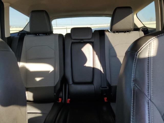 Photo 10 from auction – 2017 FORD ESCAPE SE with VIN 1FMCU9GD3HUB48593