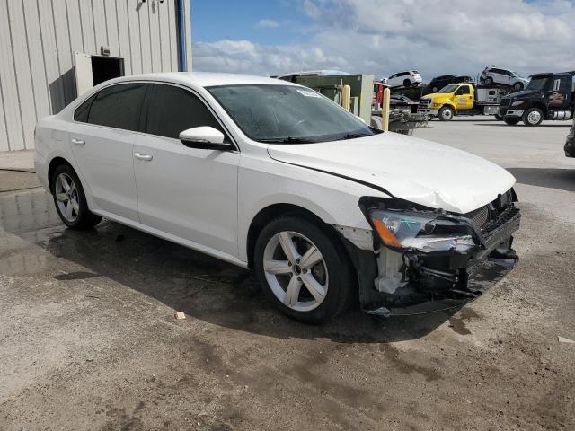 Photo 4 from auction – 2012 VOLKSWAGEN PASSAT SE with VIN 1VWBP7A39CC050157