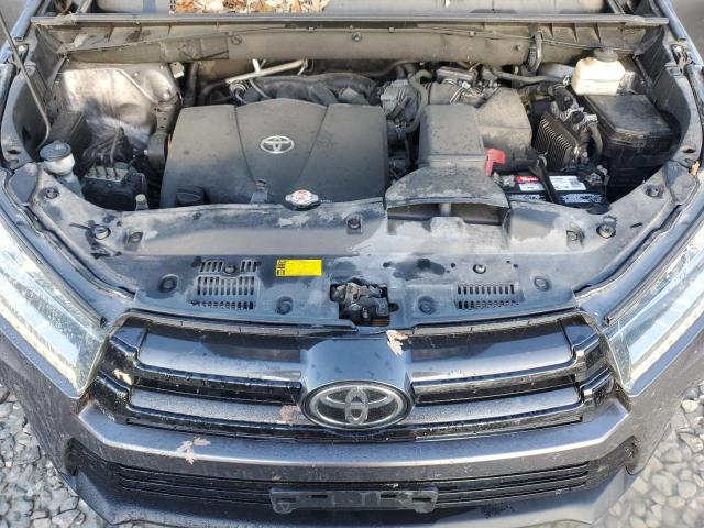 Photo 11 from auction – 2018 TOYOTA HIGHLANDER with VIN 5TDJZRFHXJS851412