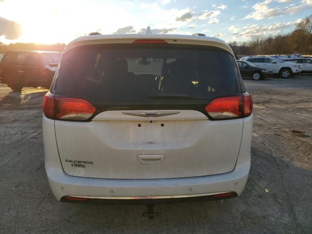 Photo 6 from auction – 2017 CHRYSLER PACIFICA T with VIN 2C4RC1BG2HR821052
