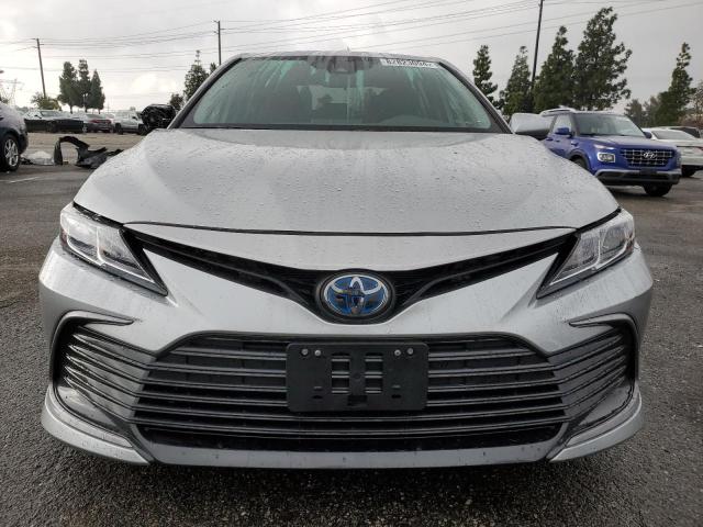 Photo 5 from auction – 2021 TOYOTA CAMRY LE with VIN 4T1C31AK6MU550856