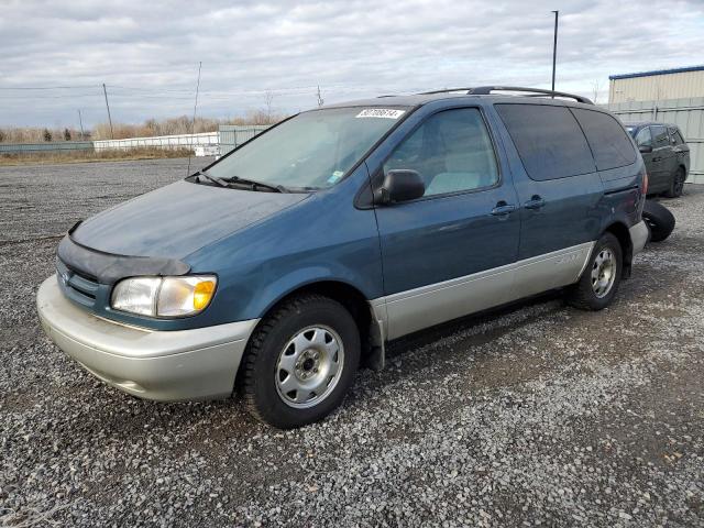 TOYOTA SIENNA LE 2000 with VIN 4T3ZF13C9YU280798 - Photo from auction