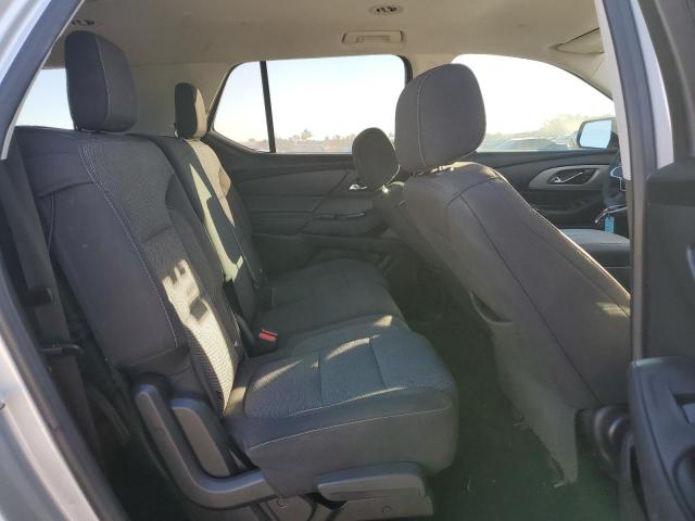 Photo 11 from auction – 2018 CHEVROLET TRAVERSE L with VIN 1GNERFKW0JJ136079