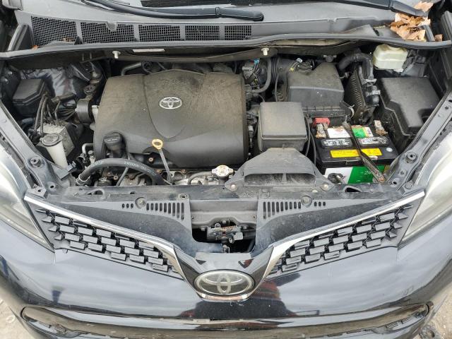 Photo 12 from auction – 2018 TOYOTA SIENNA SE with VIN 5TDXZ3DC1JS928537