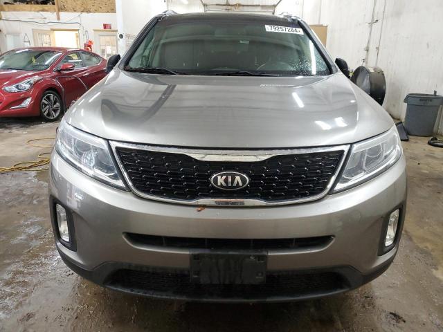 Photo 5 from auction – 2015 KIA SORENTO EX with VIN 5XYKUDA76FG647036