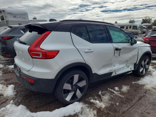 Photo 3 from auction – 2023 VOLVO XC40 RECHA with VIN YV4ED3UM4P2003245