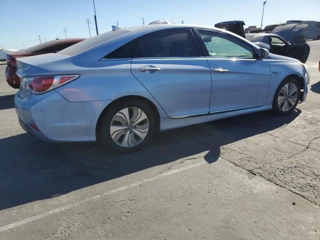 Photo 3 from auction – 2013 HYUNDAI SONATA HYB with VIN KMHEC4A42DA097400