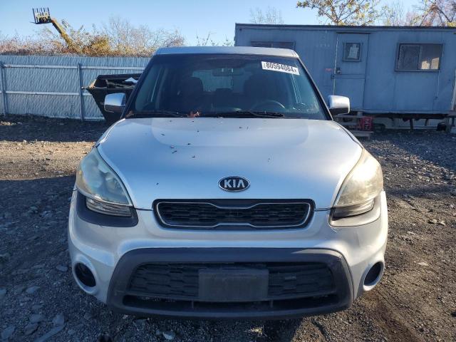 Photo 5 from auction – 2013 KIA SOUL with VIN KNDJT2A57D7551749