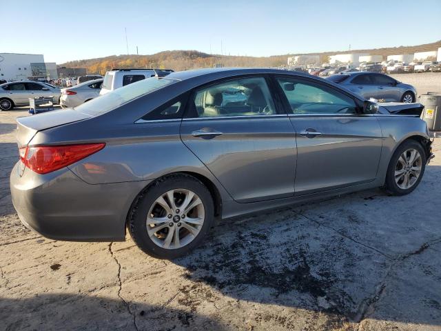 Photo 3 from auction – 2011 HYUNDAI SONATA SE with VIN 5NPEC4AC0BH306893