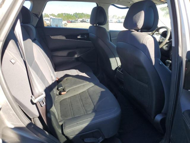 Photo 10 from auction – 2016 KIA SORENTO LX with VIN 5XYPG4A37GG019532