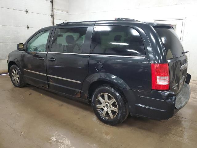 Photo 2 from auction – 2010 CHRYSLER TOWN & COU with VIN 2A4RR5DXXAR123839