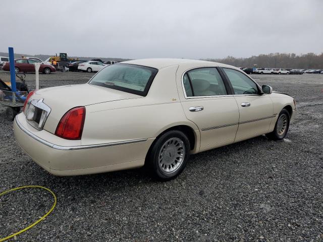 Photo 3 from auction – 2002 LINCOLN TOWN CAR C with VIN 1LNHM83W02Y654115