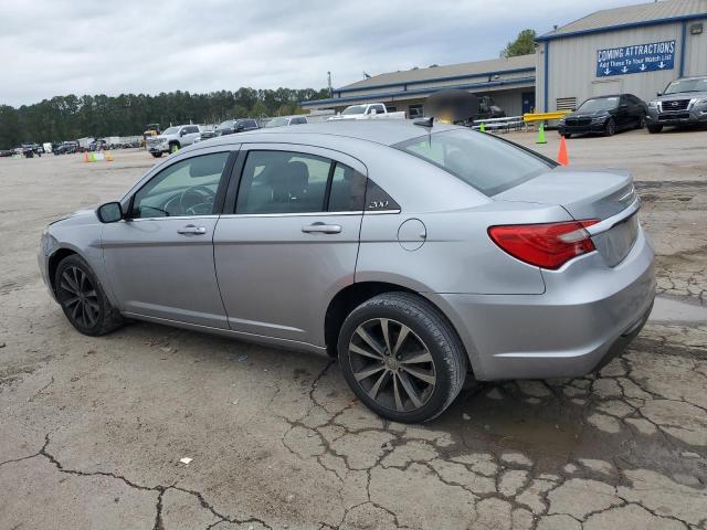 Photo 2 from auction – 2013 CHRYSLER 200 TOURIN with VIN 1C3CCBBB0DN602473
