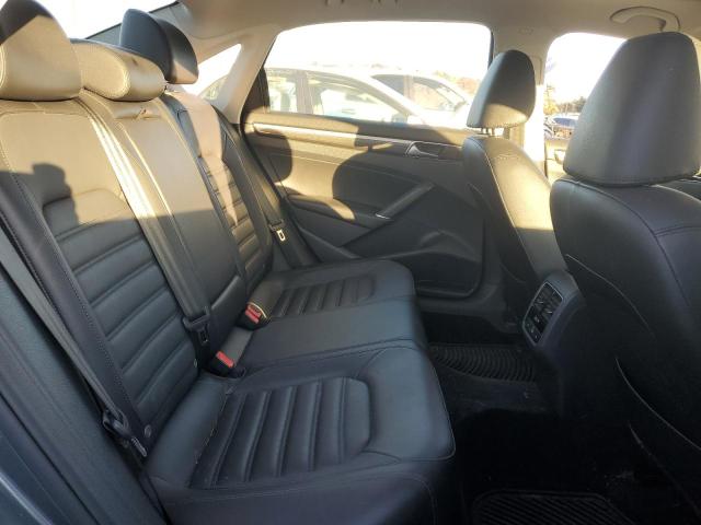 Photo 10 from auction – 2018 VOLKSWAGEN PASSAT SEL with VIN 1VWCA7A32JC029699