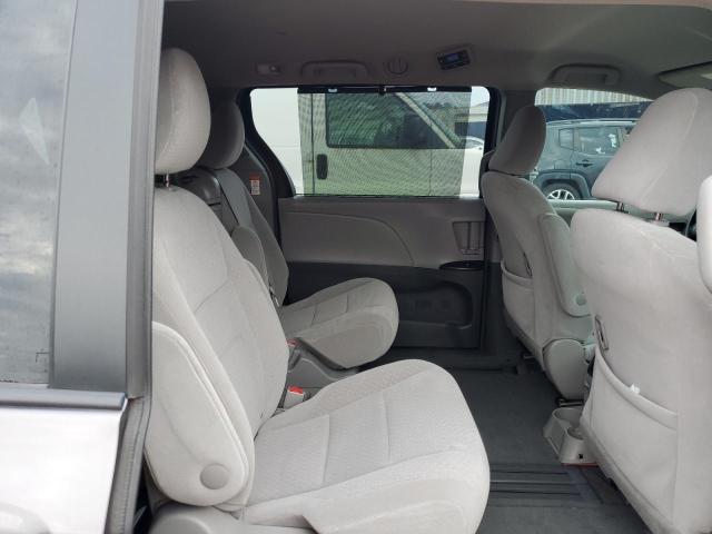 Photo 11 from auction – 2015 TOYOTA SIENNA LE with VIN 5TDKK3DC0FS545100