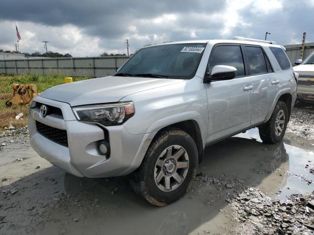 Photo 1 from auction – 2016 TOYOTA 4RUNNER SR with VIN JTEZU5JR2G5110630