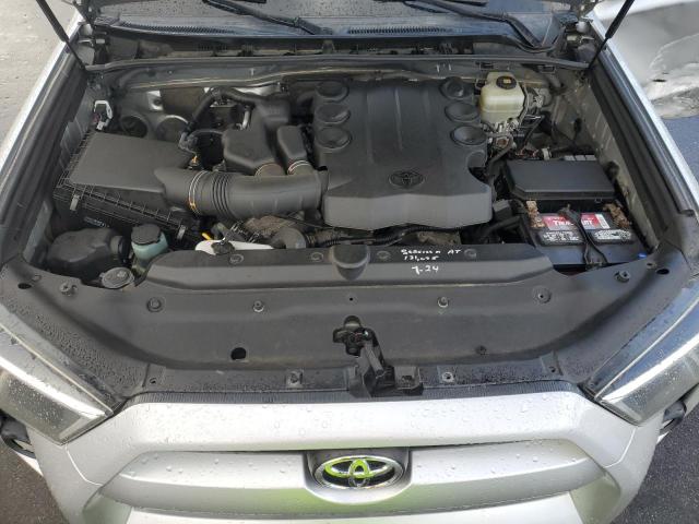 Photo 12 from auction – 2018 TOYOTA 4RUNNER SR with VIN JTEBU5JR4J5513792