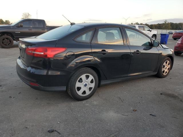 Photo 3 from auction – 2018 FORD FOCUS S with VIN 1FADP3E26JL200993