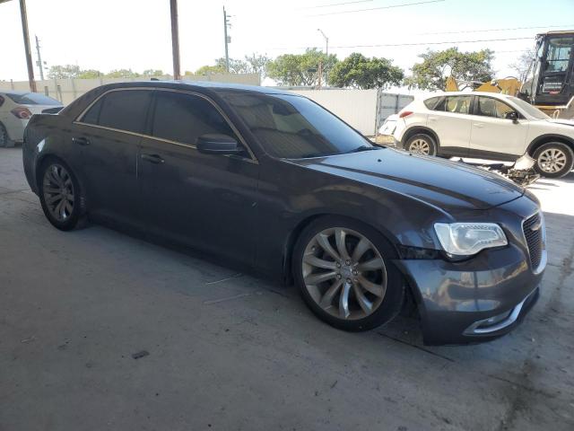 Photo 4 from auction – 2017 CHRYSLER 300 LIMITE with VIN 2C3CCAAG0HH617884