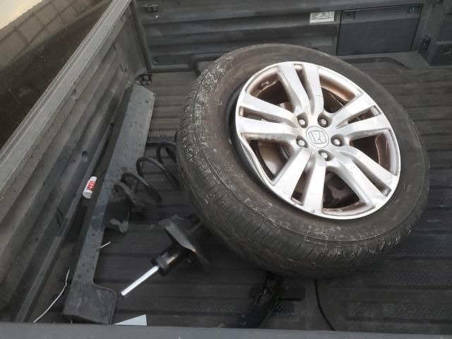 Photo 12 from auction – 2017 HONDA RIDGELINE with VIN 5FPYK3F28HB020489