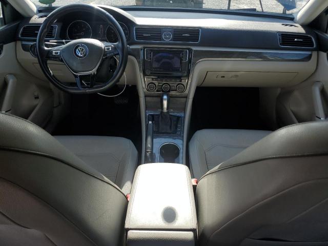 Photo 8 from auction – 2016 VOLKSWAGEN PASSAT SE with VIN 1VWBS7A34GC034033