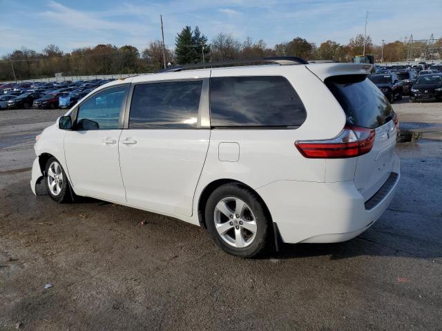 Photo 2 from auction – 2017 TOYOTA SIENNA LE with VIN 5TDKZ3DC6HS779272