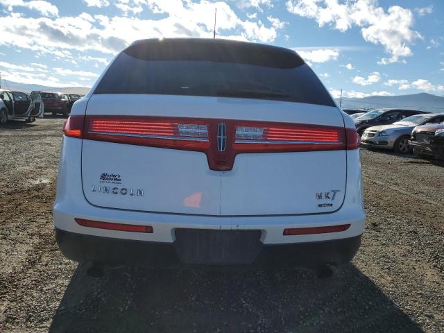 Photo 6 from auction – 2016 LINCOLN MKT with VIN 2LMHJ5AT3GBL02753