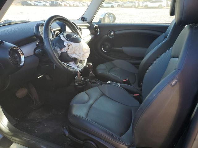 Photo 7 from auction – 2010 MINI COOPER with VIN WMWMF3C55ATZ64387