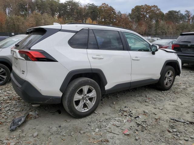Photo 3 from auction – 2021 TOYOTA RAV4 XLE with VIN 2T3P1RFV1MC239434