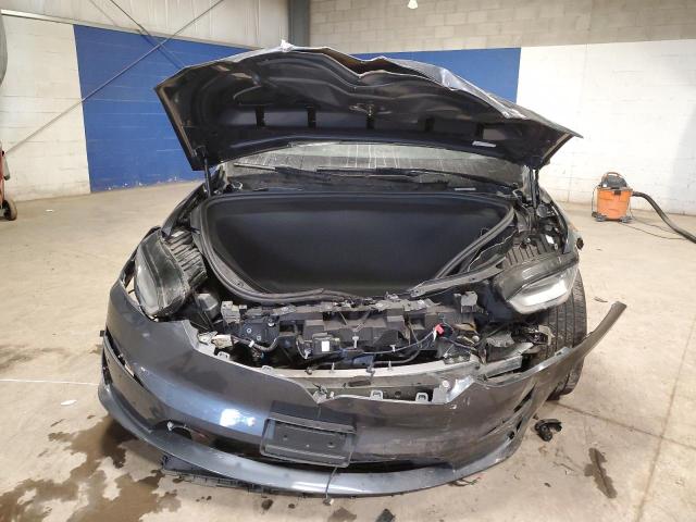 Photo 5 from auction – 2022 TESLA MODEL X with VIN 7SAXCDE51NF343042