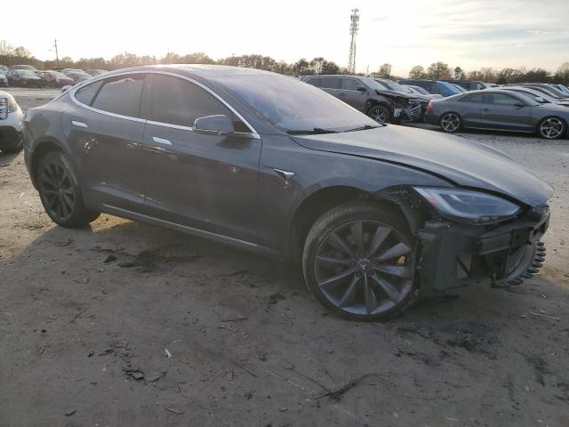 Снимка 4 от търг – 2018 TESLA MODEL S с VIN 5YJSA1E21JF258147
