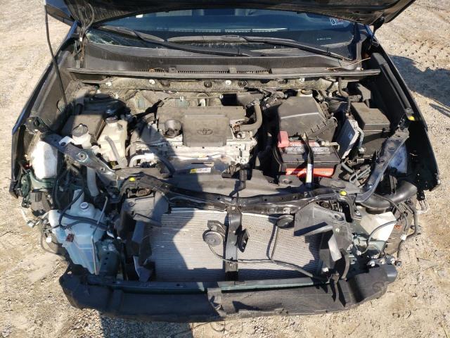 Photo 12 from auction – 2017 TOYOTA RAV4 LE with VIN JTMBFREV2HJ715979