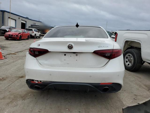 Photo 6 from auction – 2017 ALFA ROMEO GIULIA TI with VIN ZARFAECN4H7560270