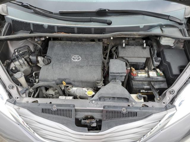 Photo 12 from auction – 2012 TOYOTA SIENNA XLE with VIN 5TDYK3DC9CS233797
