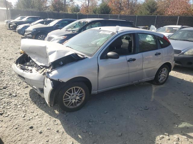 FORD FOCUS ZX5 2005 with VIN 3FAFP37N15R130262 - Photo from auction