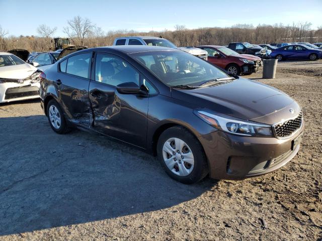 Photo 4 from auction – 2017 KIA FORTE LX with VIN 3KPFK4A73HE015392