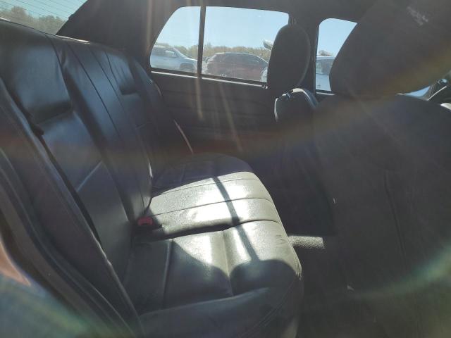 Photo 10 from auction – 2011 FORD CROWN VICT with VIN 2FABP7BV8BX148865