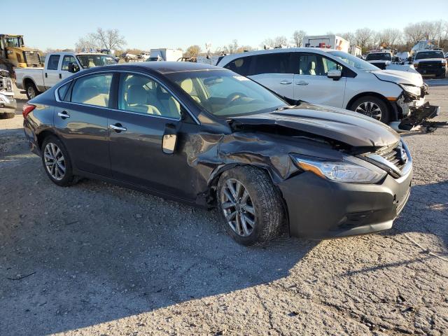 Photo 4 from auction – 2017 NISSAN ALTIMA 2.5 with VIN 1N4AL3AP8HC194432